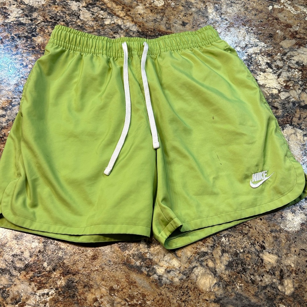 Mens 7 inch Nike shorts